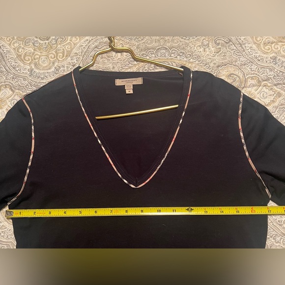 Burberry long sleeve top. Size M and great condition. Classic & comfortable! - Picture 4 of 6